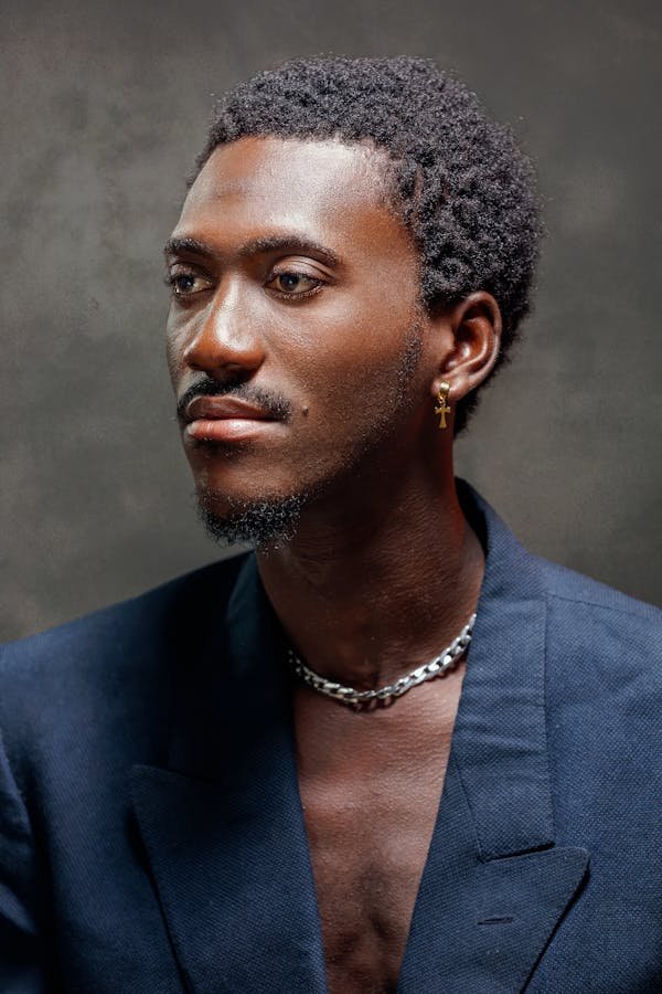 Des bijoux personnalisés pour hommes : des cadeaux inoubliables.